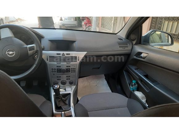 Opel Astra 1.6 Essentia 2013 Model HATASIZ BOYASIZ