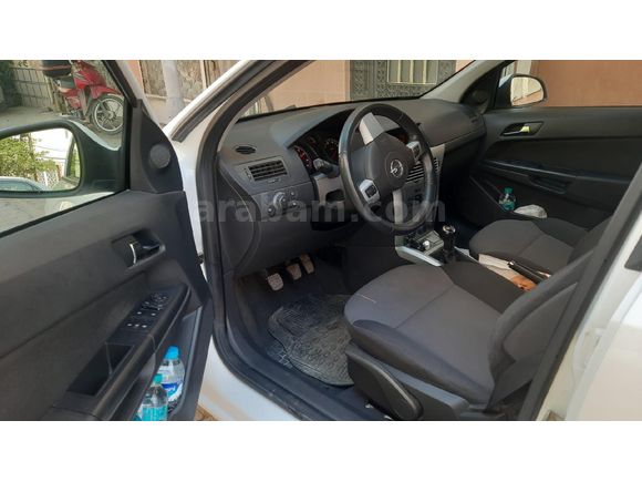 Opel Astra 1.6 Essentia 2013 Model HATASIZ BOYASIZ