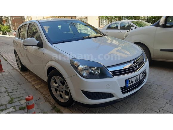 Opel Astra 1.6 Essentia 2013 Model HATASIZ BOYASIZ