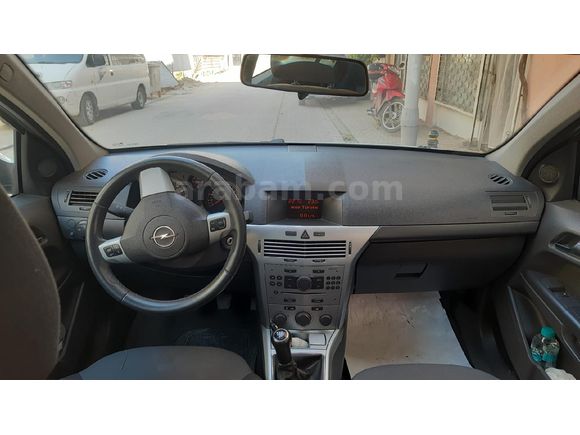 Opel Astra 1.6 Essentia 2013 Model HATASIZ BOYASIZ