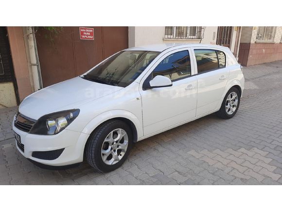 Opel Astra 1.6 Essentia 2013 Model HATASIZ BOYASIZ