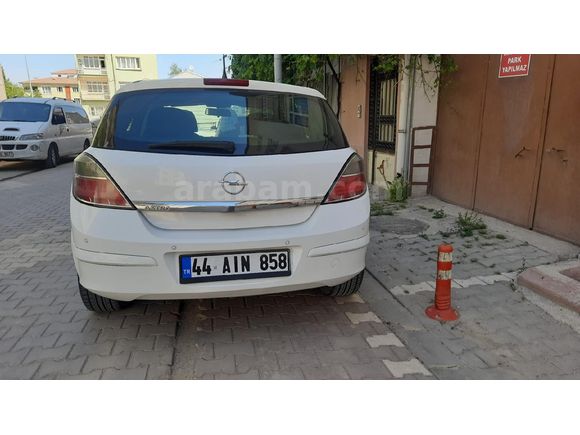 Opel Astra 1.6 Essentia 2013 Model HATASIZ BOYASIZ