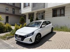 Sahibinden Hyundai i20 1.4 MPI Style 2021 Model 