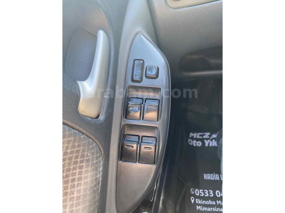 Sahibinden Toyota Yaris 1.3 Sol 2004 Model 