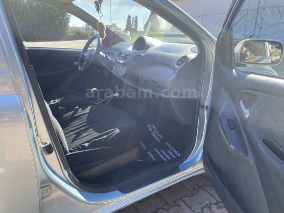 Sahibinden Toyota Yaris 1.3 Sol 2004 Model 
