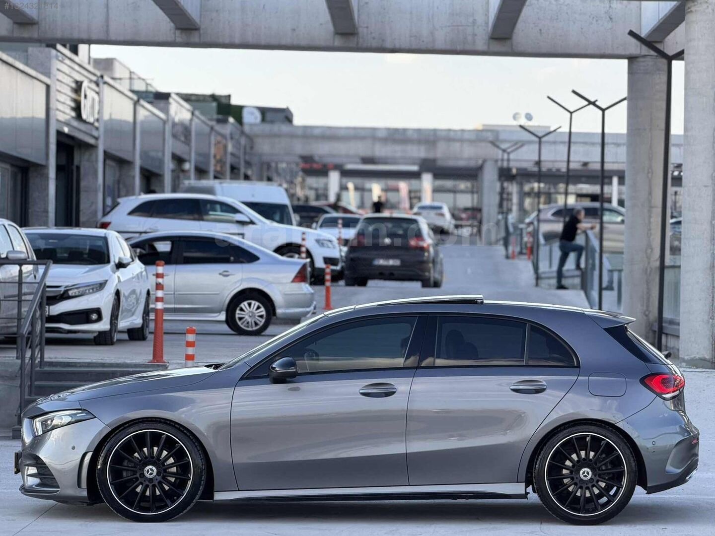 Galeriden Mercedes - Benz A 200 AMG 2018 Model Ankara 191.000 km Füme 5