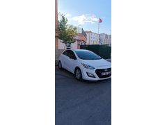 Sahibinden Hyundai i30 1.6 GDi Style 2013 Model  235.000 km Beyaz