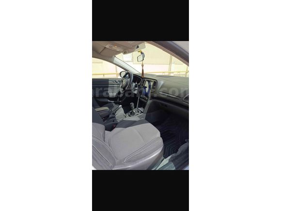 Sahibinden Renault Megane 1.6 Joy 2017 Model 