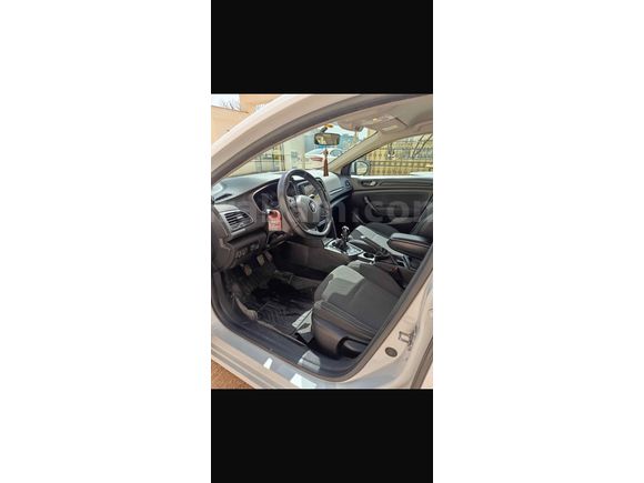 Sahibinden Renault Megane 1.6 Joy 2017 Model 