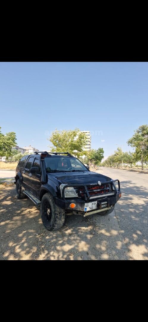 Galeriden Isuzu D-Max 3.0 D 4x4 2005 Model Kahramanmaraş 487.000 km Siyah 3