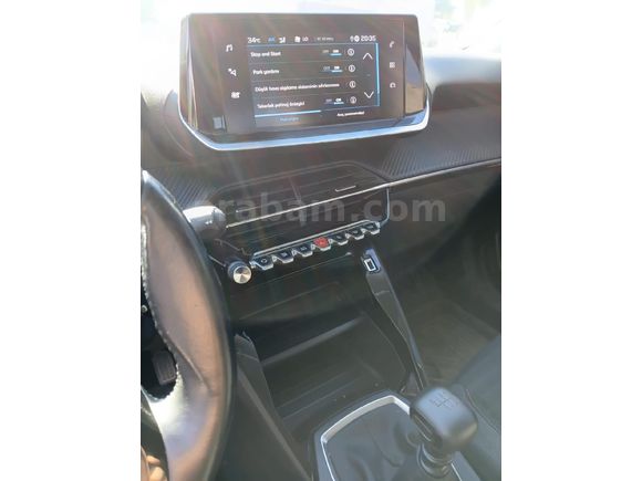 Sahibinden Peugeot 2008 130hp 1.2 PureTech Active 2020