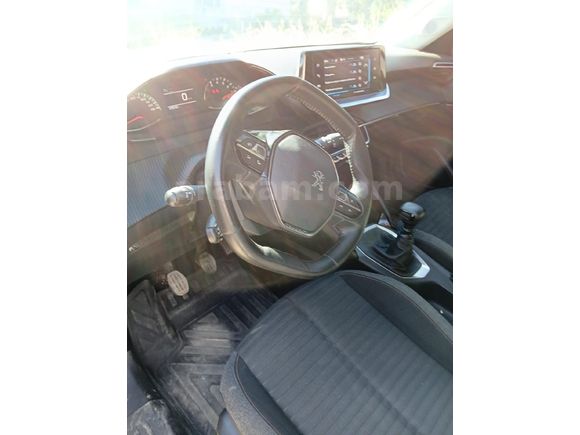 Sahibinden Peugeot 2008 130hp 1.2 PureTech Active 2020