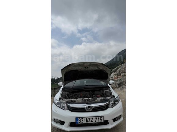 Sahibinden Honda Civic 1.6i VTEC Eco Elegance 2014 Model 