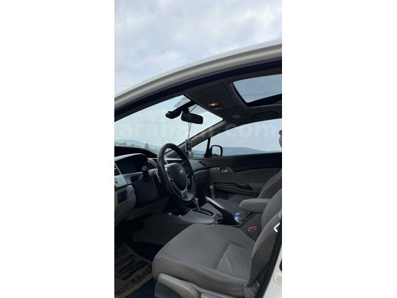 Sahibinden Honda Civic 1.6i VTEC Eco Elegance 2014 Model 