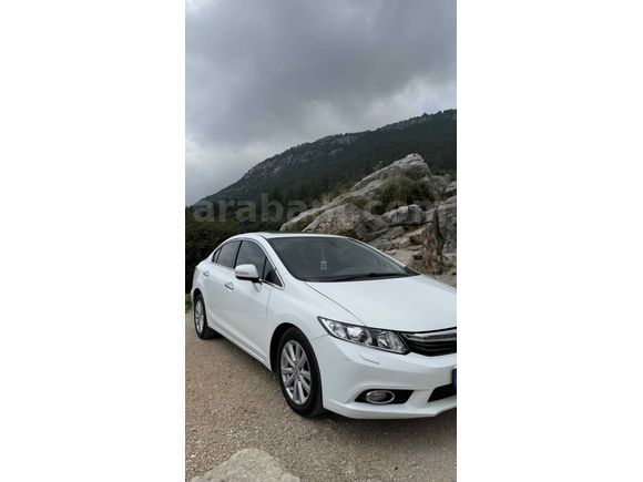 Sahibinden Honda Civic 1.6i VTEC Eco Elegance 2014 Model 