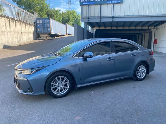DEĞİŞENSİZ BOYASIZ DÜŞÜK KM TEMİZ COROLLA 