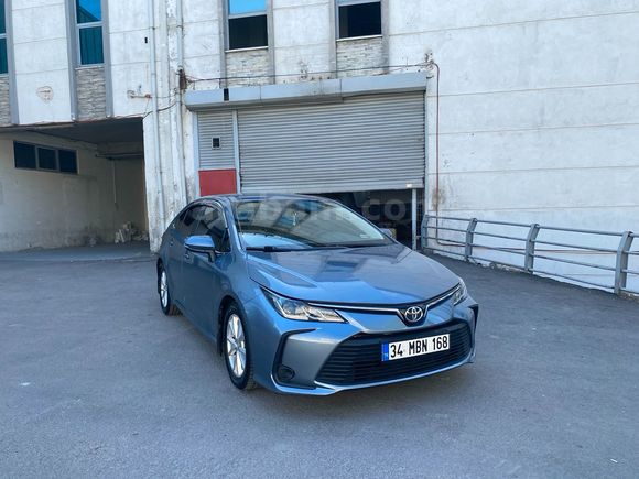 DEĞİŞENSİZ BOYASIZ DÜŞÜK KM TEMİZ COROLLA 