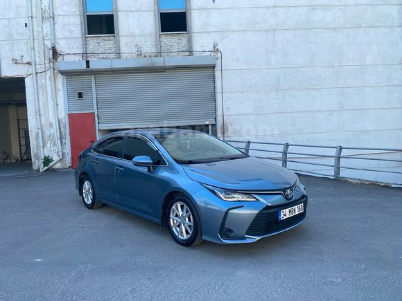 DEĞİŞENSİZ BOYASIZ DÜŞÜK KM TEMİZ COROLLA 