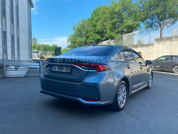 DEĞİŞENSİZ BOYASIZ DÜŞÜK KM TEMİZ COROLLA 