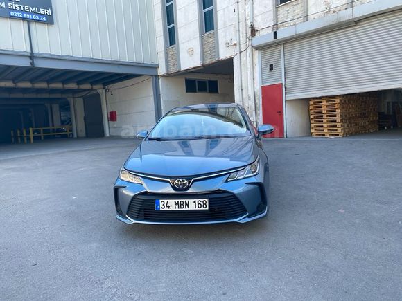DEĞİŞENSİZ BOYASIZ DÜŞÜK KM TEMİZ COROLLA 