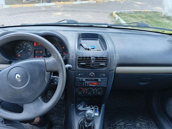 Sahibinden Renault Clio 1.2 Authentique 2005 Model