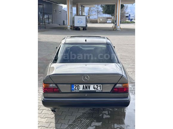 Sahibinden Mercedes - Benz E 230 Elegance 1985 Model   Füme 