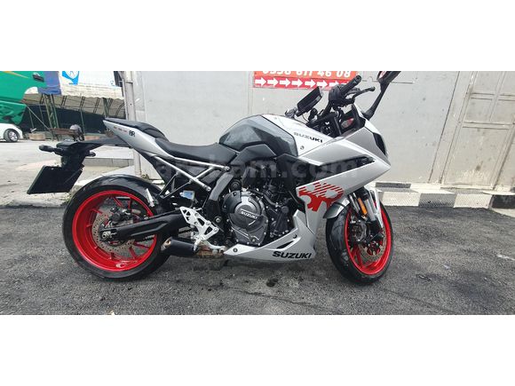 Sahibinden Suzuki GSX 8R
