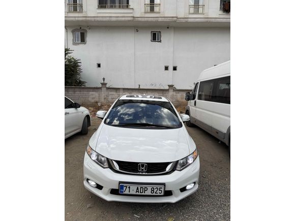 Sahibinden Honda Civic 1.6i VTEC Eco Elegance 2014 Model 