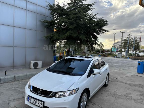 Sahibinden Honda Civic 1.6i VTEC Eco Elegance 2014 Model 