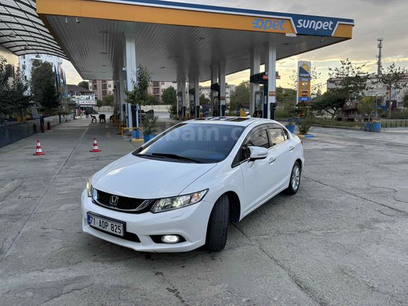 Sahibinden Honda Civic 1.6i VTEC Eco Elegance 2014 Model 