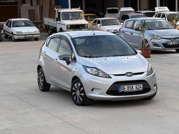 2011 FORD FİESTA 3 PARÇA BOYALI/DEĞİŞENSİZ/245 BİN KM