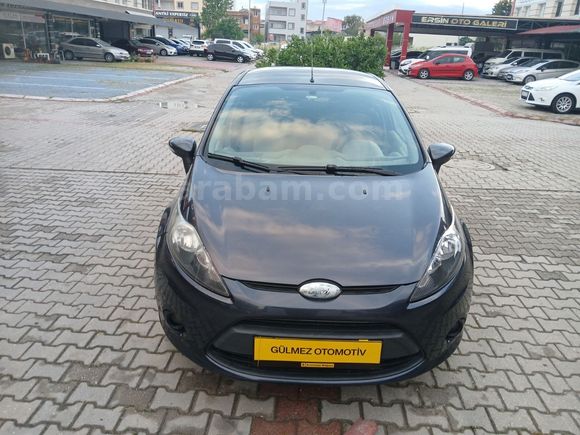 Bakımlı görülmeye değer otomobil