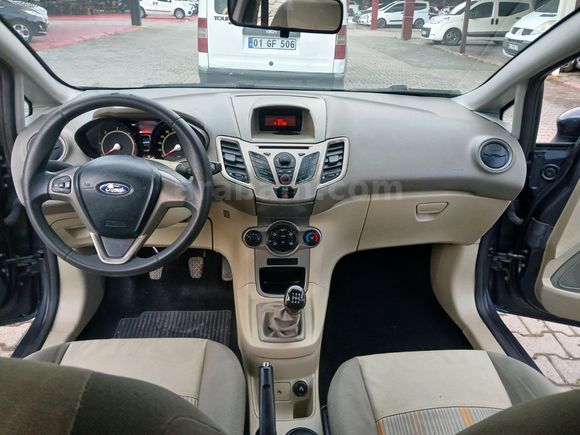 Bakımlı görülmeye değer otomobil