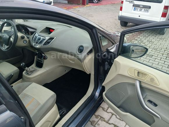 Bakımlı görülmeye değer otomobil