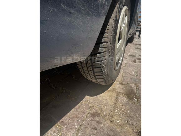 Sahibinden Renault Clio 1.4 RNA 2001 Model Tekirdağ