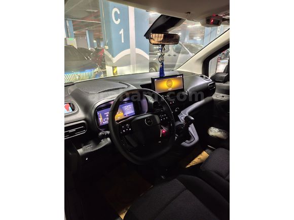 Sahibinden Opel Combo 1.5 CDTI Essential 2025 Model  550 km Beyaz