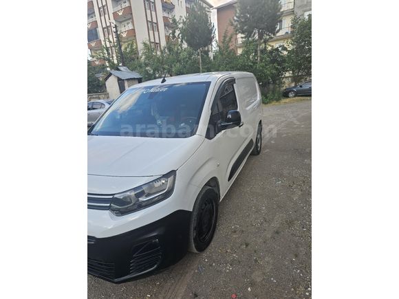 Sahibinden Citroen Berlingo 1.5 BlueHDI 2023 Model
