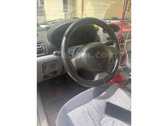 Sahibinden Renault Clio 1.4 RTA 2001 Model 