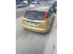 Sahibinden Ford Focus 1.6 Ghia 2000 Model  310.000 km Altın