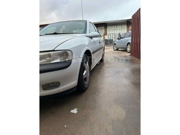 Sahibinden Opel Vectra 1.6 GL 1996 Model 