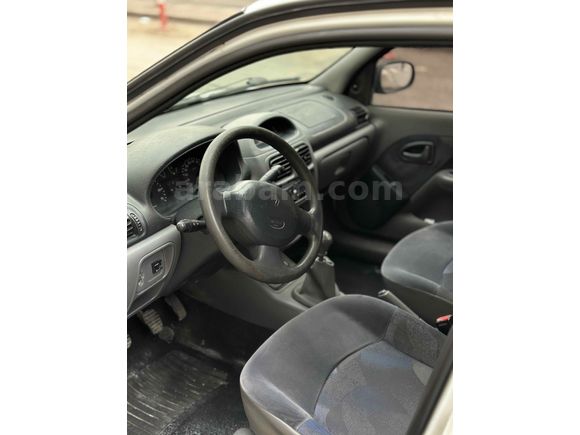 Sahibinden Renault Clio 1.4 RTA 2001 Model 