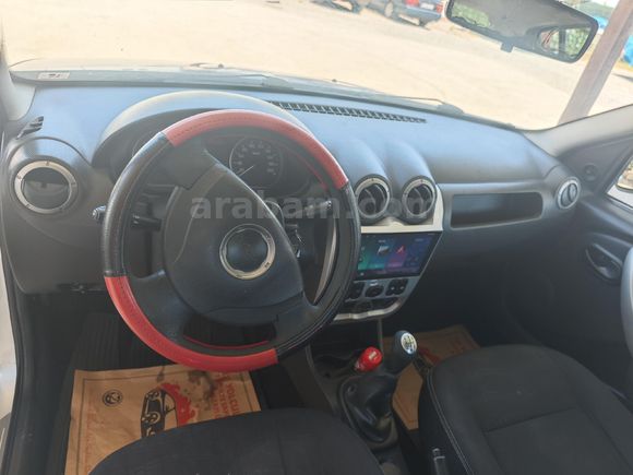 Sahibinden Dacia Sandero 1.5 dCi Stepway 2011 Model