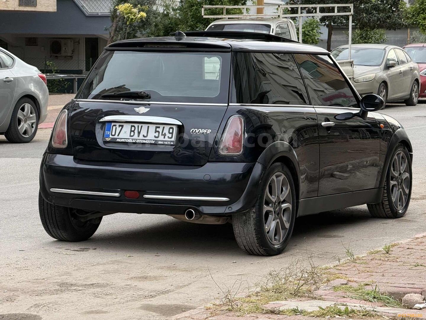 Galeriden Mini Cooper 1.6 Türkiye Paketi 2006 Model Antalya 240.000 km Siyah 6