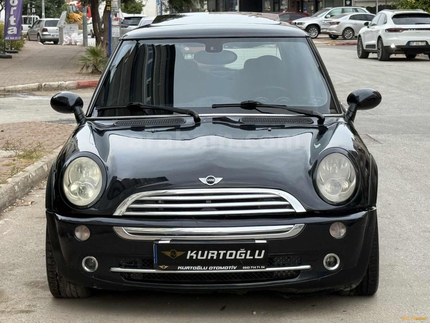 Galeriden Mini Cooper 1.6 Türkiye Paketi 2006 Model Antalya 240.000 km Siyah 2