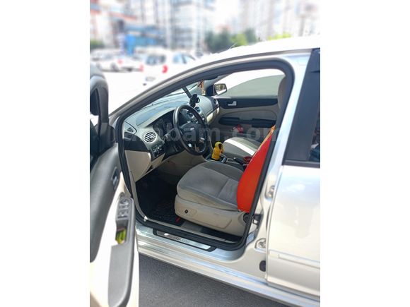 Sahibinden Ford Focus 1.6 TDCi Ghia 2007 Model