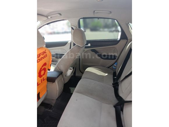 Sahibinden Ford Focus 1.6 TDCi Ghia 2007 Model