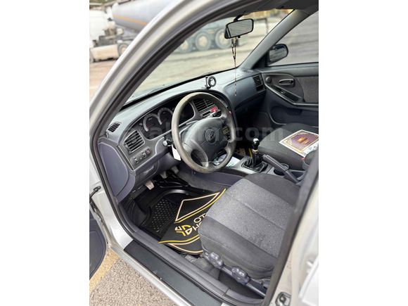 Sahibinden Hyundai Elantra 1.6 GLS 2001 Model 