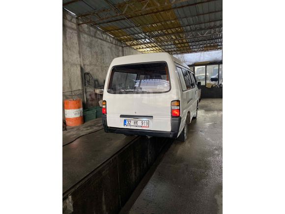 Sahibinden Mitsubishi L 300 Camlı Van 1996 Model 