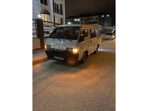 Sahibinden Mitsubishi L 300 Camlı Van 1996 Model 