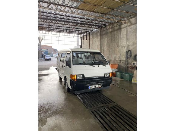 Sahibinden Mitsubishi L 300 Camlı Van 1996 Model 